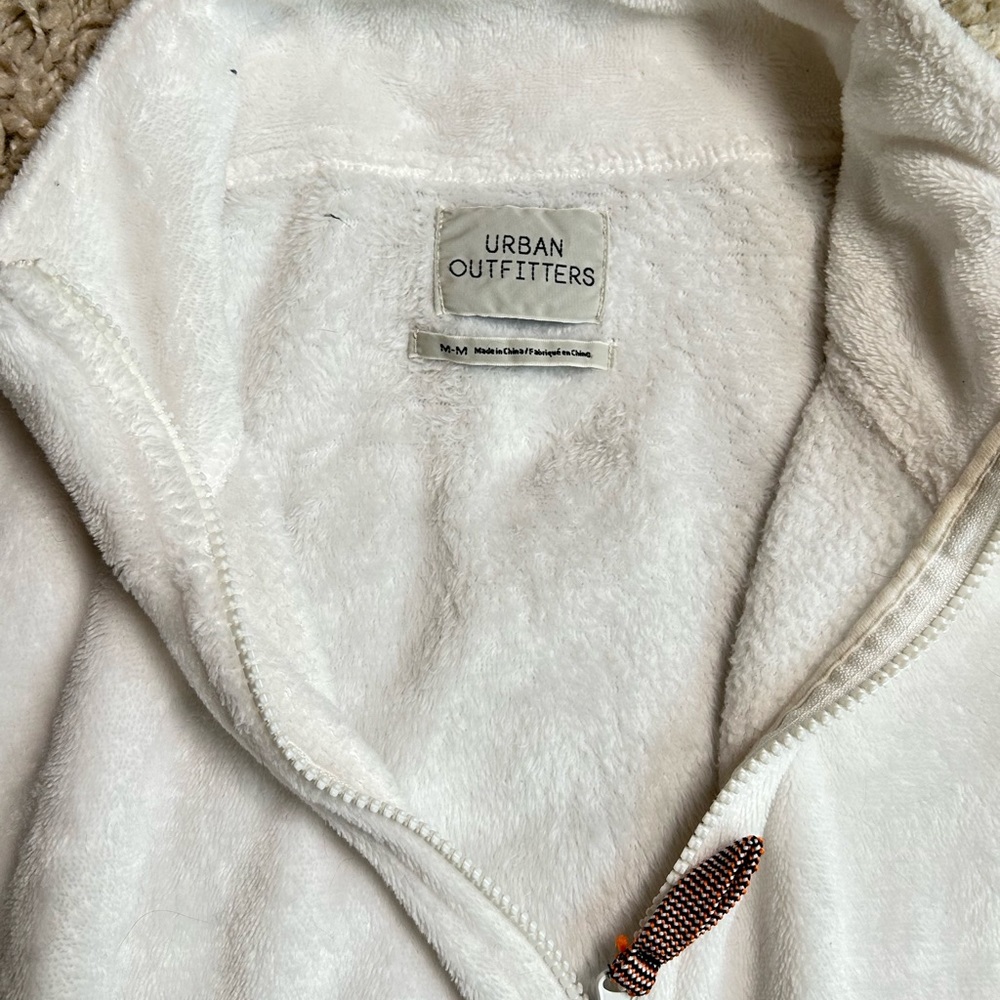 Urban‎ Outfitters Fluffy Cropped Sweater - White - Picture 3 of 3